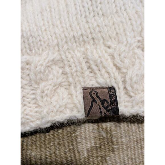 Turtle Fur Cable Knit Wool Fleece Lined Beanie Women One Size Cream Felt Flowers - Picture 5 of 7